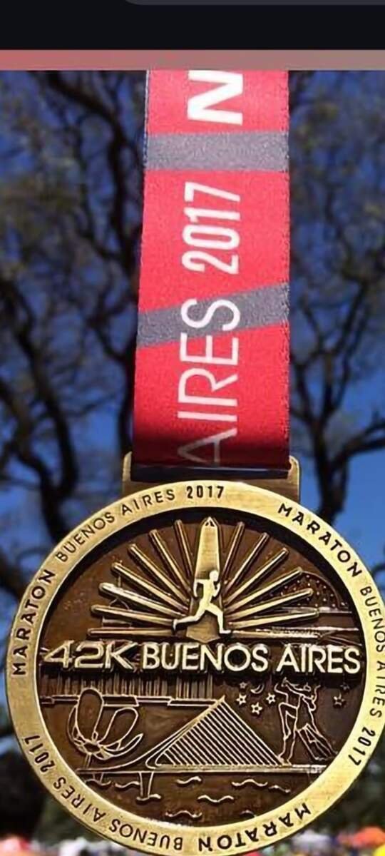 Sobre Mim 8 Medalha de 42k da Maratona de Buenos Aires 2017 conquistada pelo maratonista e autor do blog SkyTC, Valtersky.